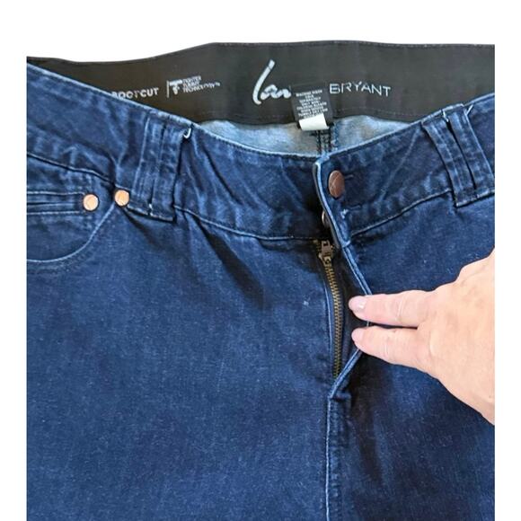 Lane Bryant Plus size 18 regular classic, boot cut. Dark wash, classic 4182 - Picture 4 of 9